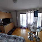 Joli Avec Terrasse Et Vue Pour Non Fumeurs 贝尔蒙叙尔洛桑