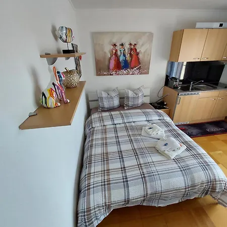Joli Avec Terrasse Et Vue Pour Non Fumeurs Διαμέρισμα *