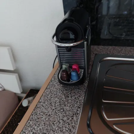 Joli Avec Terrasse Et Vue Exclusivement Pour Non Fumeurs *