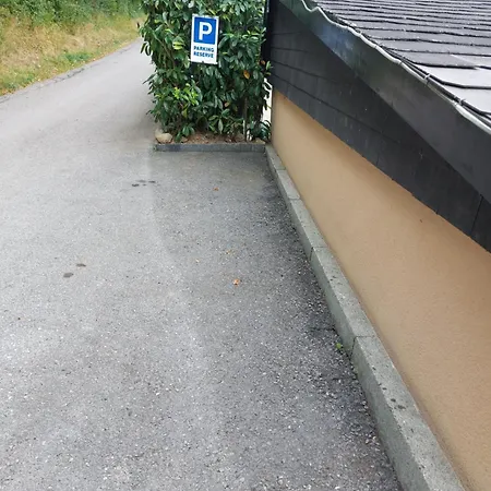 Joli Avec Terrasse Et Vue Exclusivement Pour Non Fumeurs *