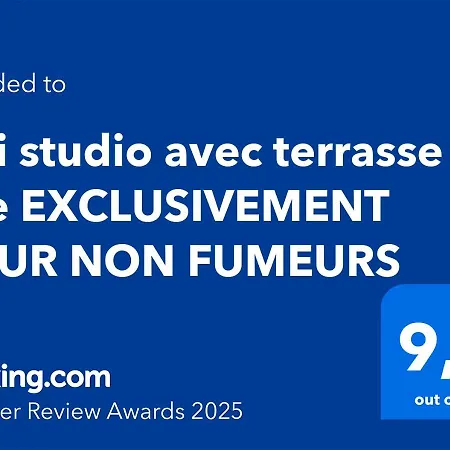 Joli Avec Terrasse Et Vue Pour Non Fumeurs Apartmán *